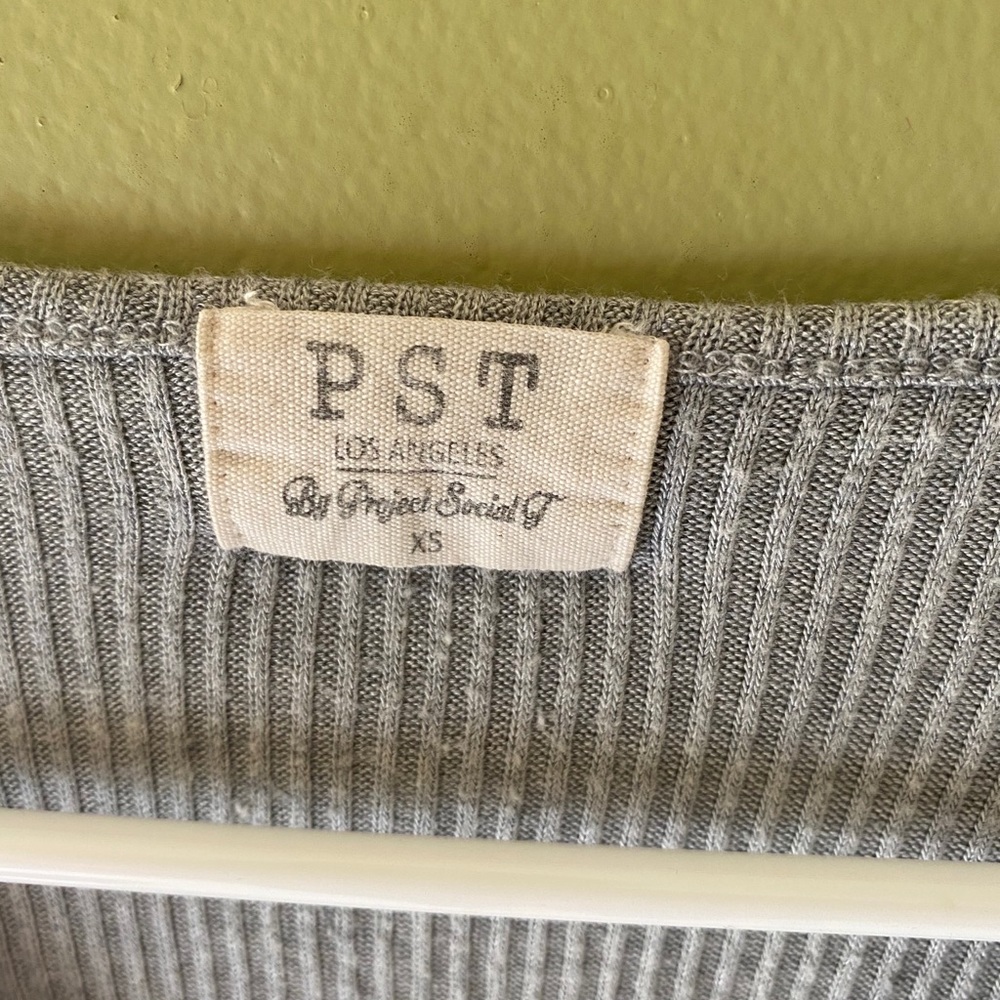 PacSun top - Picture 3 of 3